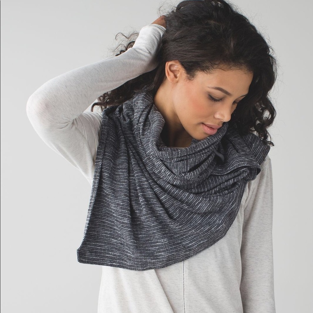 Vinyasa Scarf - Coco Pique Black/White